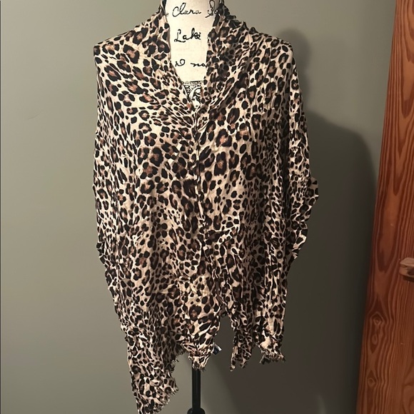 Leopard Print Women's Scarf - Picture 1 of 4